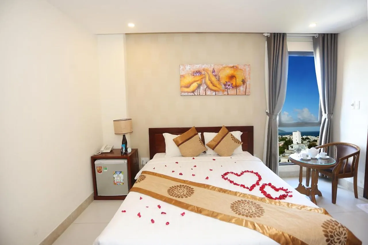 **  Son Tra Green Hotel & Apartment Da Nang Vietnam